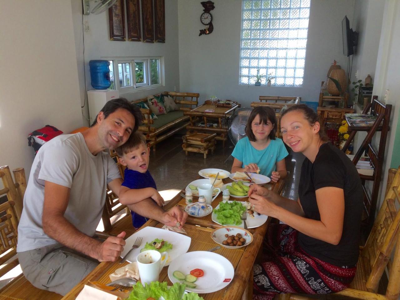 Bamboo Homestay Хуе Екстериор снимка